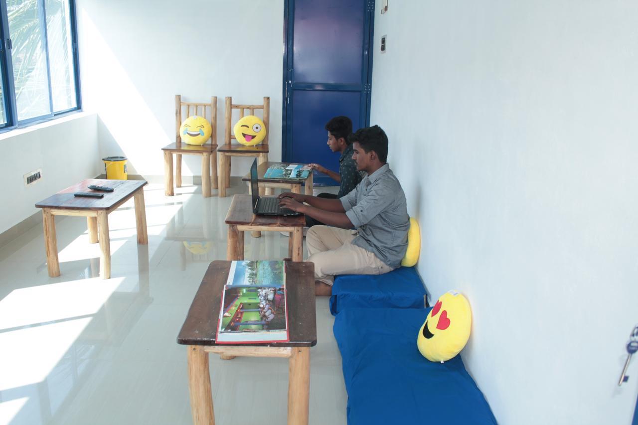 Chettinad Packer Hostel Kānādukāttān Екстериор снимка